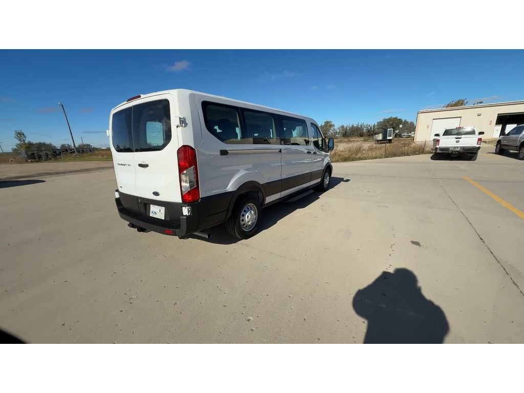 2025 Ford Transit Wagon XL