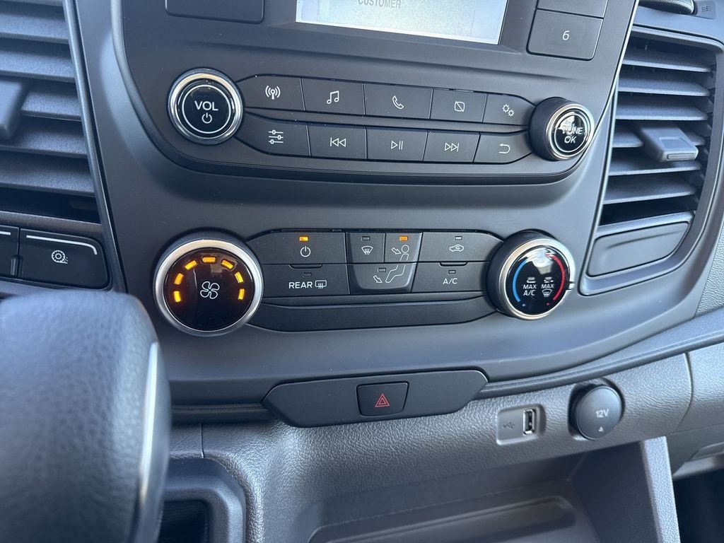 2025 Ford Transit Wagon XL