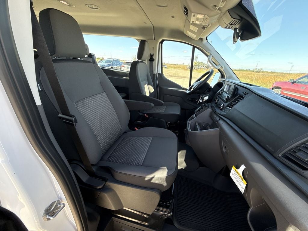 2025 Ford Transit Wagon XL