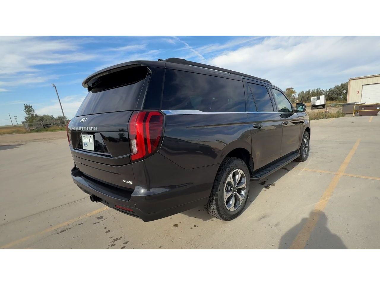 2027 Ford Expedition MAX Active