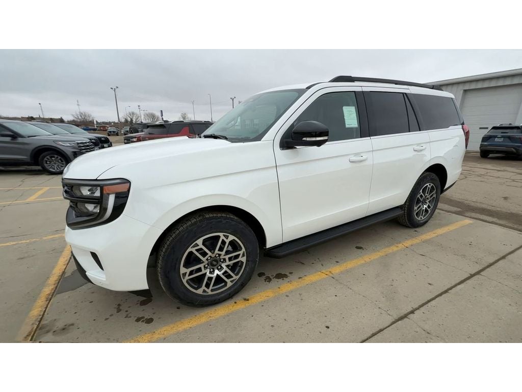 2026 Ford Expedition Active