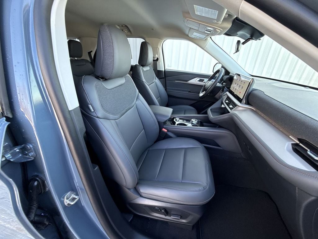 2026 Ford Explorer Active (100A)