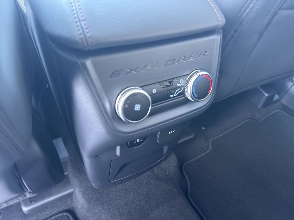 2026 Ford Explorer Active (100A)