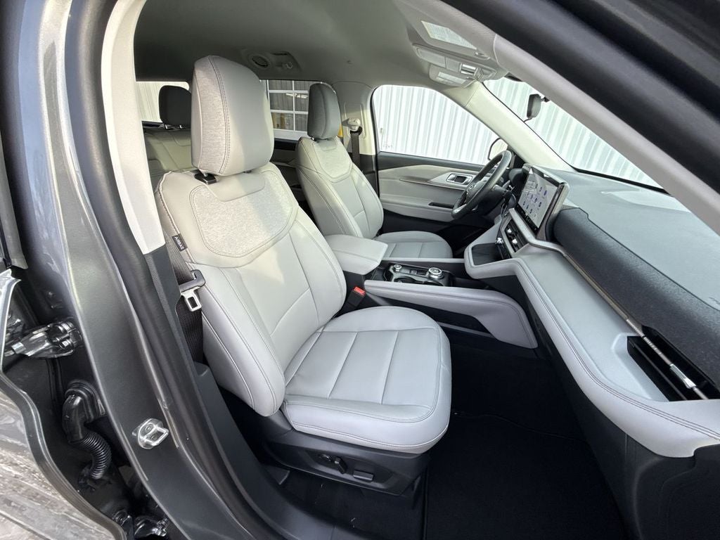 2026 Ford Explorer Active (100A)