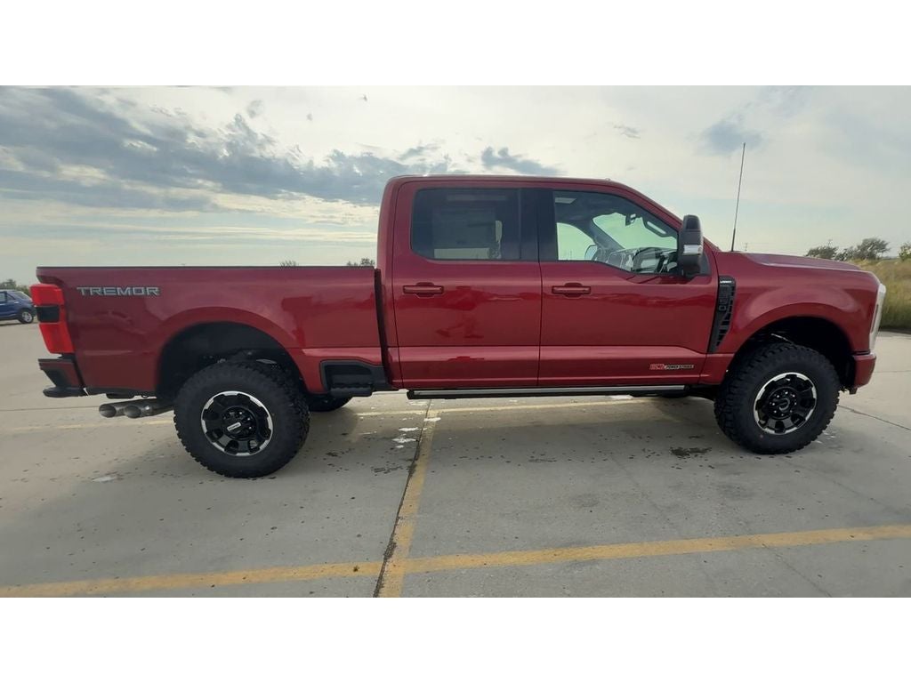 2026 Ford F-350 Lariat / Tremor