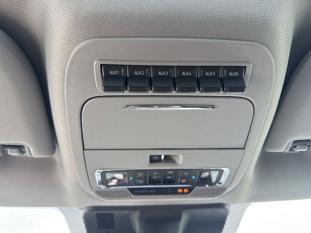 2026 Ford F-350 Lariat / Tremor