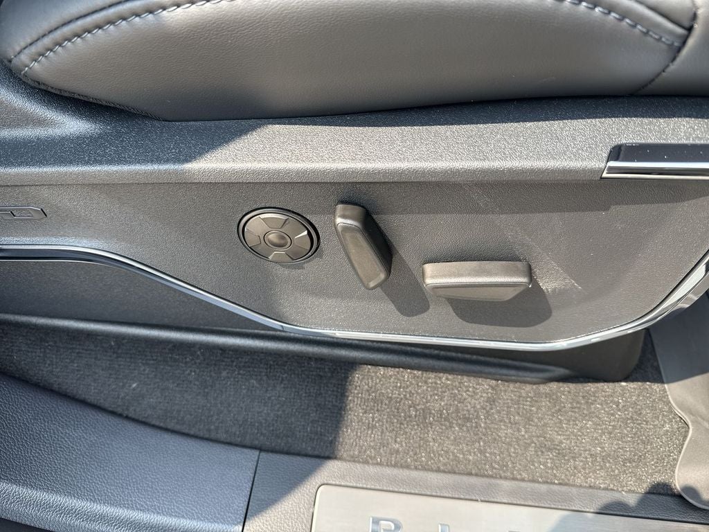 2025 Ford F-350 Platinum