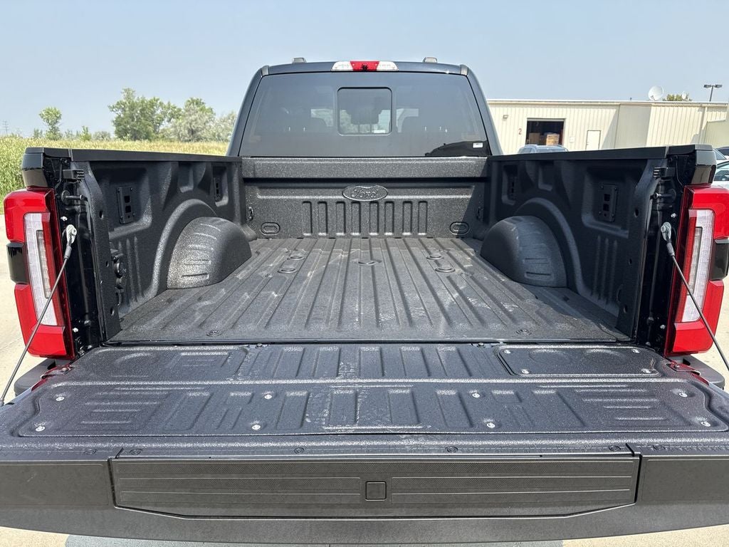 2025 Ford F-350 Platinum