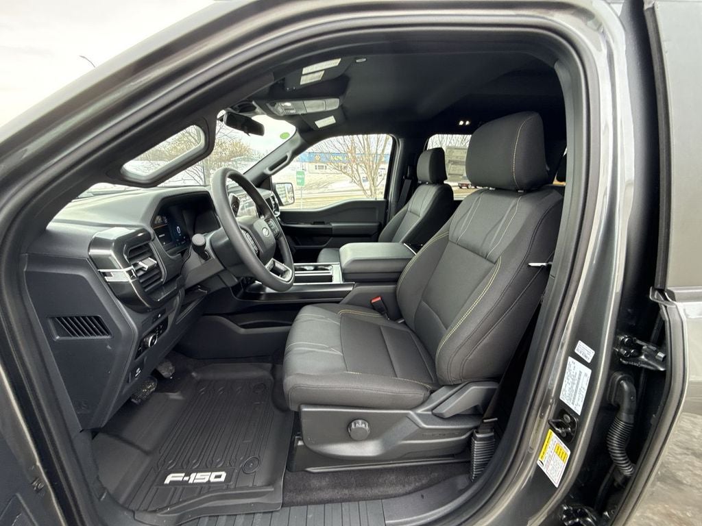 2025 Ford F-150 STX Lobo