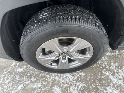 2024 Toyota RAV4 XLE