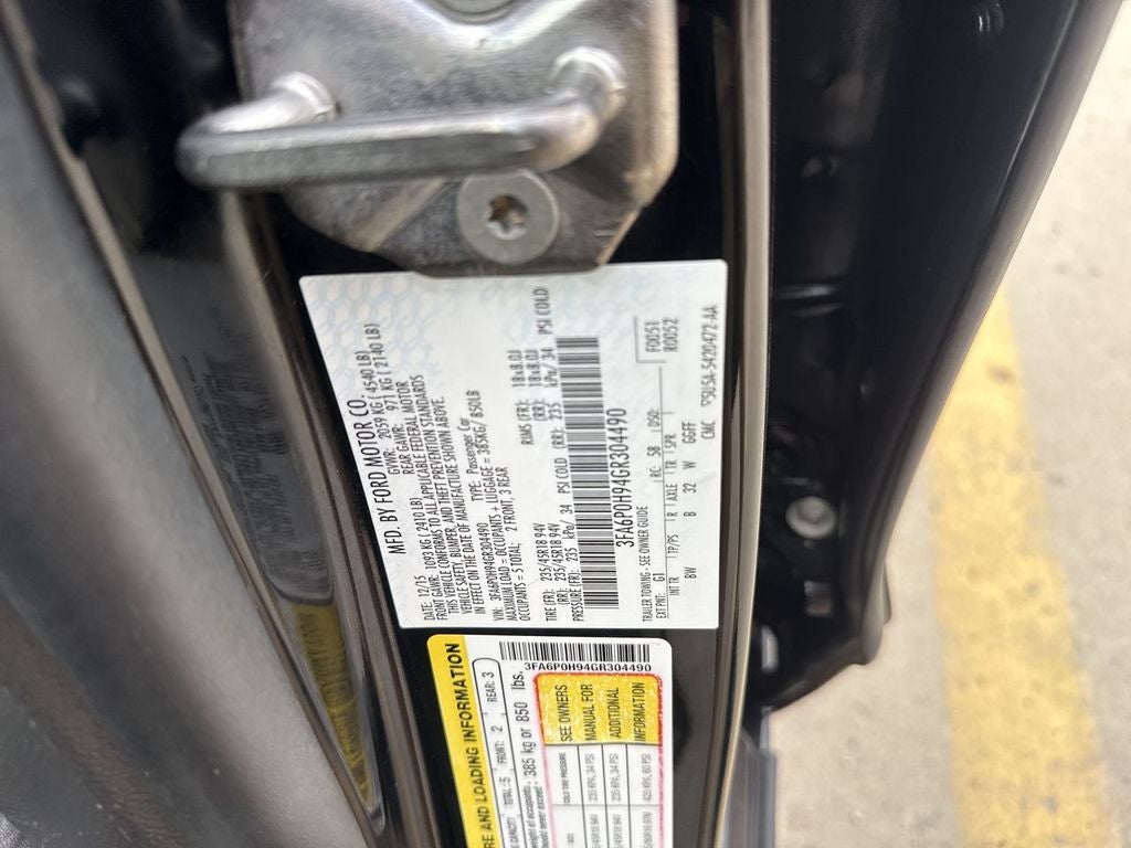 2016 Ford Fusion SE