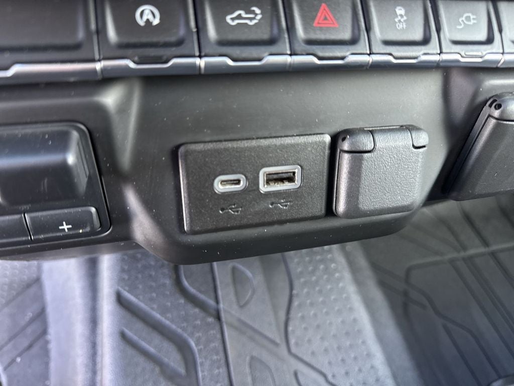 2021 Chevrolet Silverado Custom