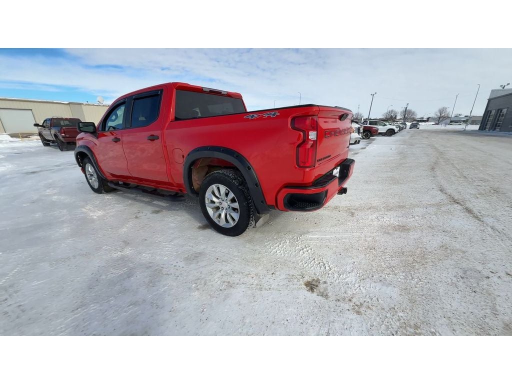2021 Chevrolet Silverado Custom