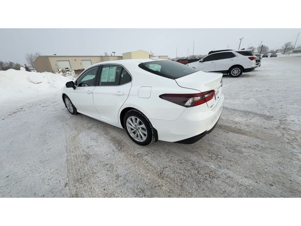 2022 Toyota Camry LE