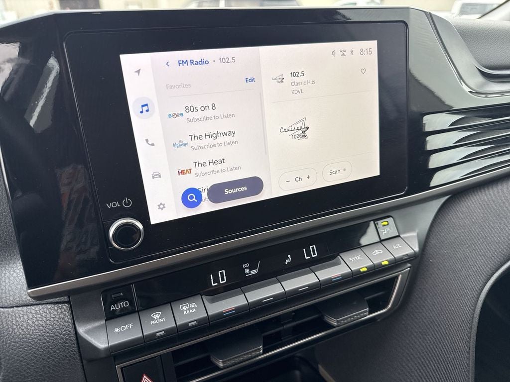 2025 Toyota Camry Hybrid LE