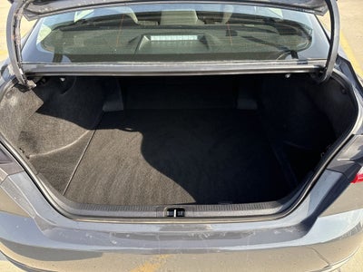 2025 Toyota Camry Hybrid LE