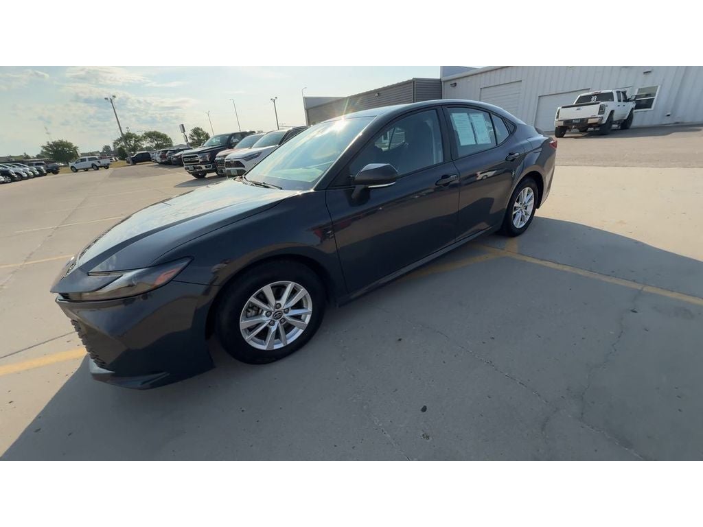 2025 Toyota Camry Hybrid LE