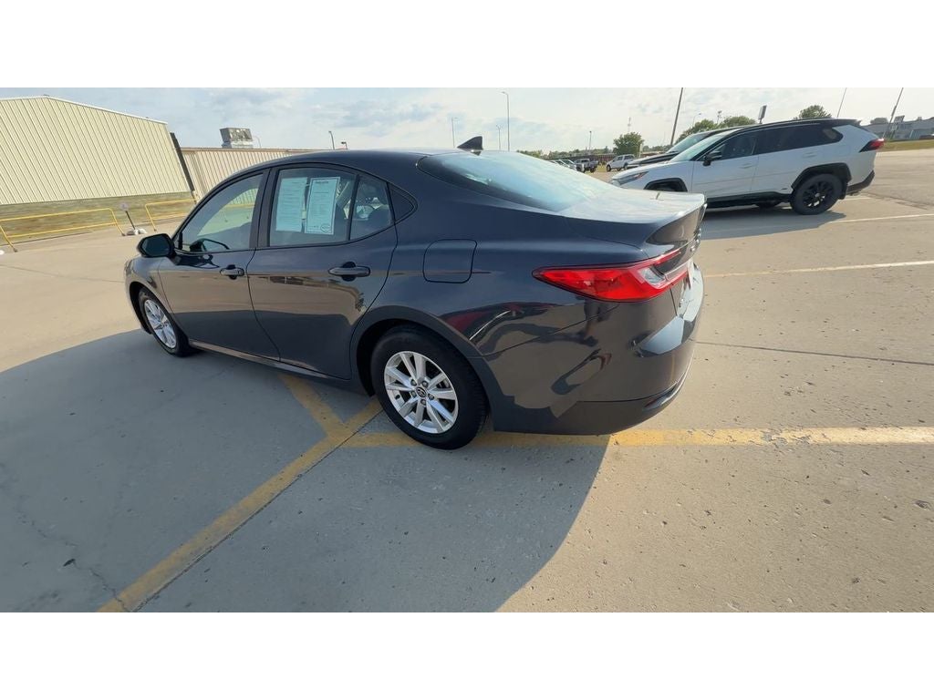 2025 Toyota Camry Hybrid LE