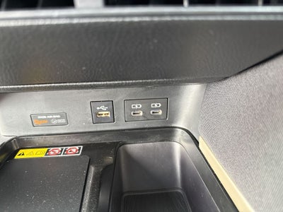 2025 Toyota Camry Hybrid LE