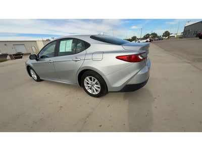 2025 Toyota Camry Hybrid LE