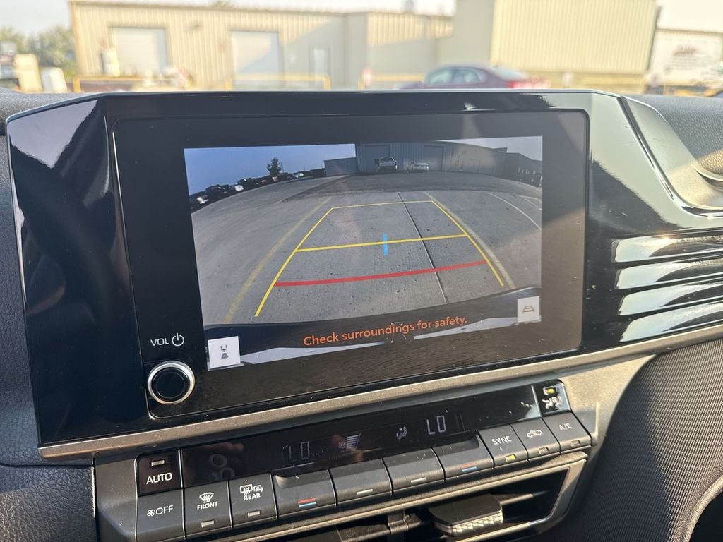 2025 Toyota Camry Hybrid LE