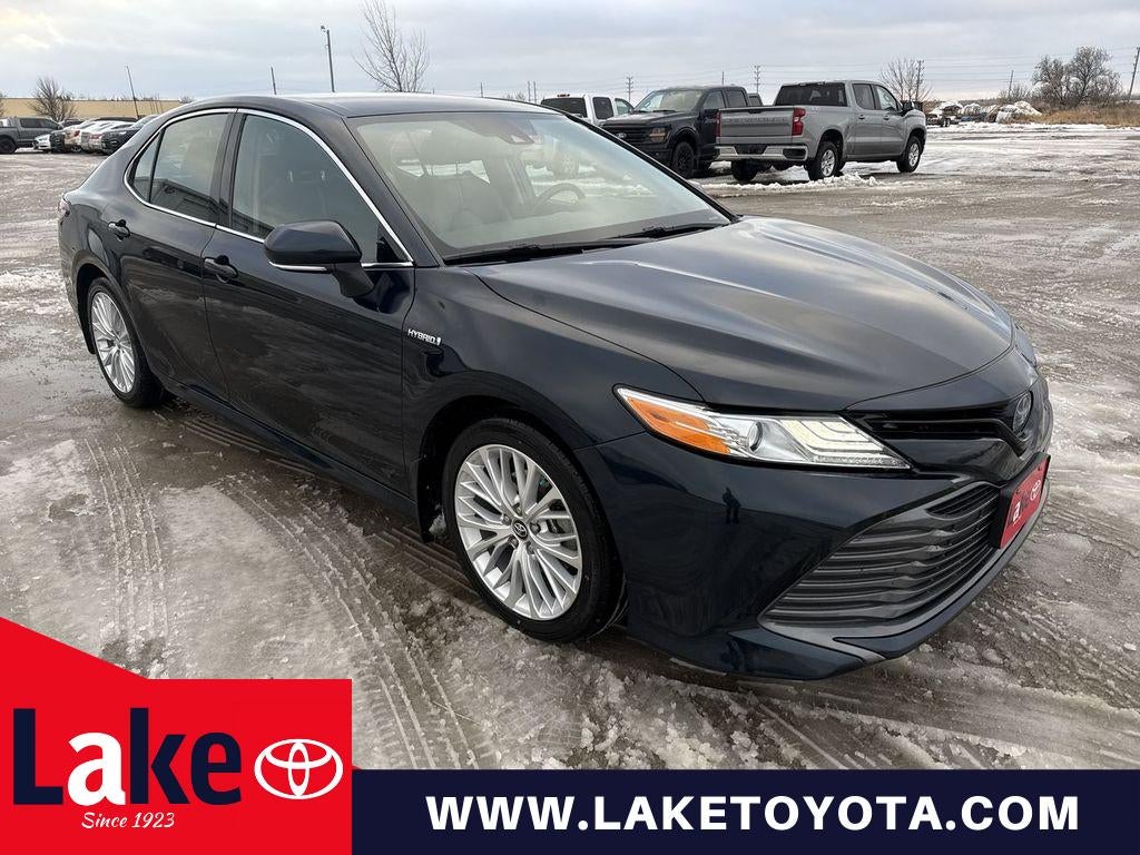 2020 Toyota Camry Hybrid Hybrid XLE