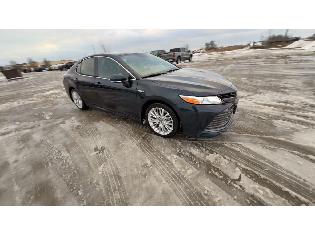2020 Toyota Camry Hybrid Hybrid XLE