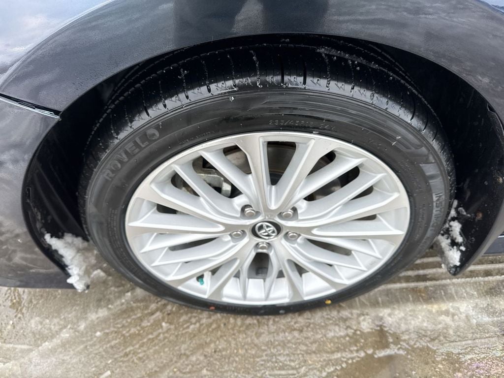 2020 Toyota Camry Hybrid Hybrid XLE