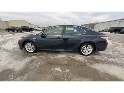 2020 Toyota Camry Hybrid Hybrid XLE