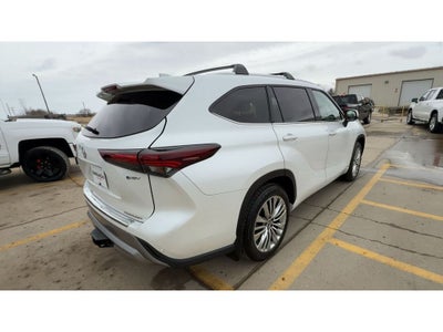 2025 Toyota Highlander Hybrid Hybrid Platinum