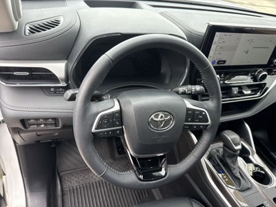 2025 Toyota Highlander Hybrid Hybrid Platinum