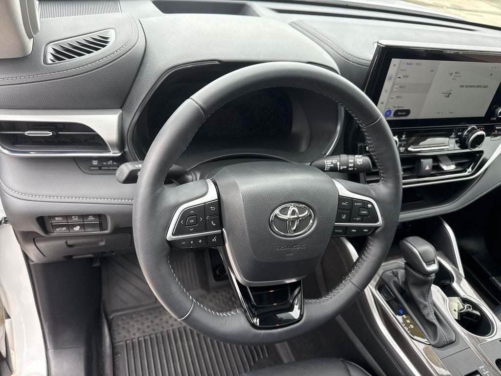 2025 Toyota Highlander Hybrid Hybrid Platinum