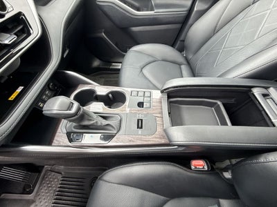 2025 Toyota Highlander Hybrid Hybrid Platinum