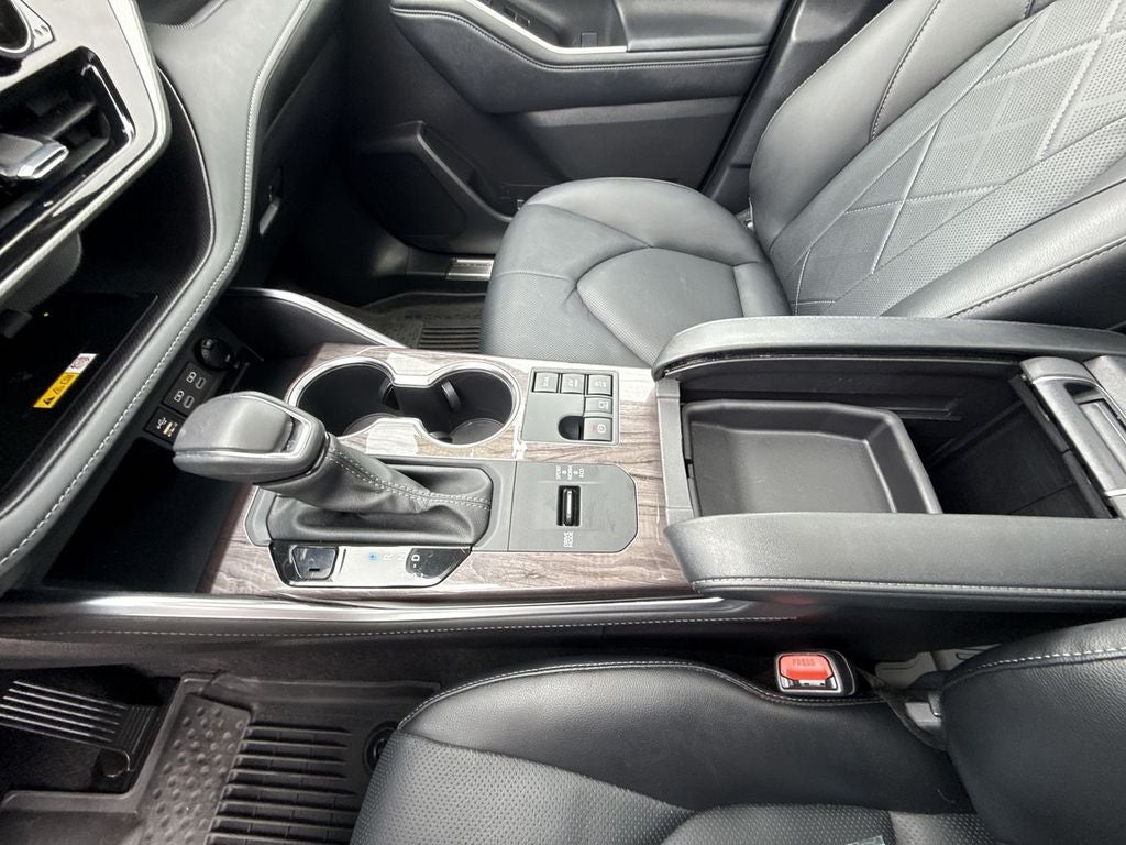 2025 Toyota Highlander Hybrid Hybrid Platinum
