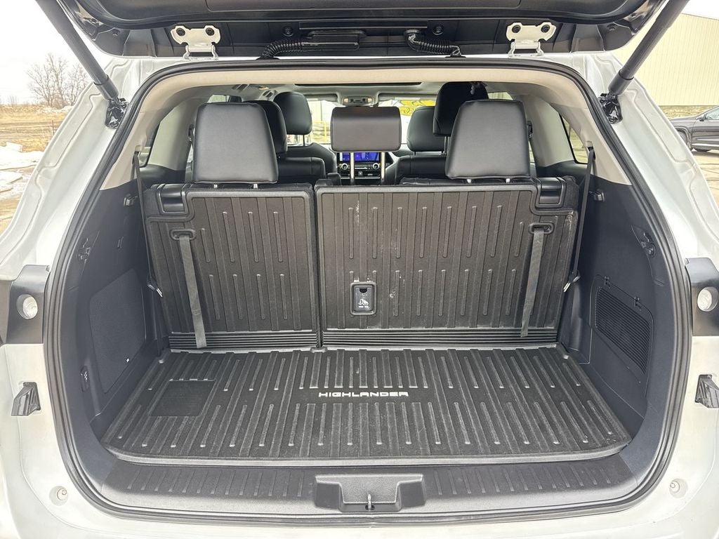 2025 Toyota Highlander Hybrid Hybrid Platinum