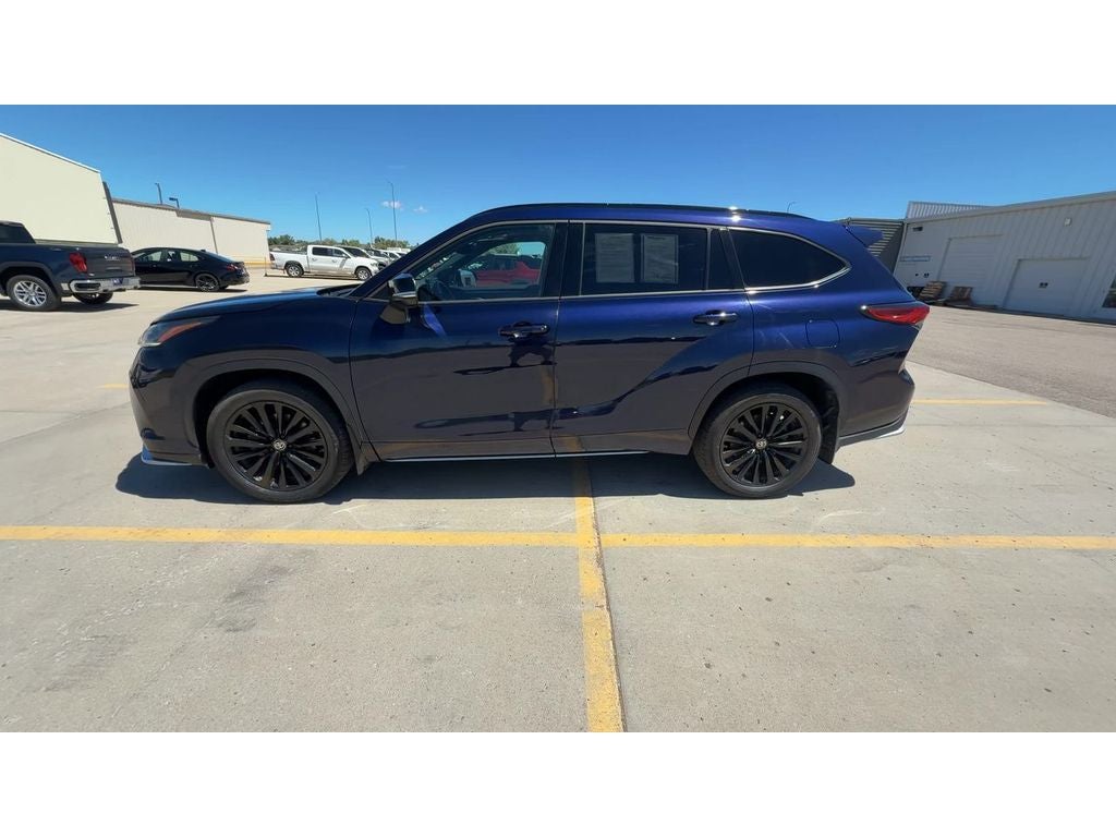 2023 Toyota Highlander XSE