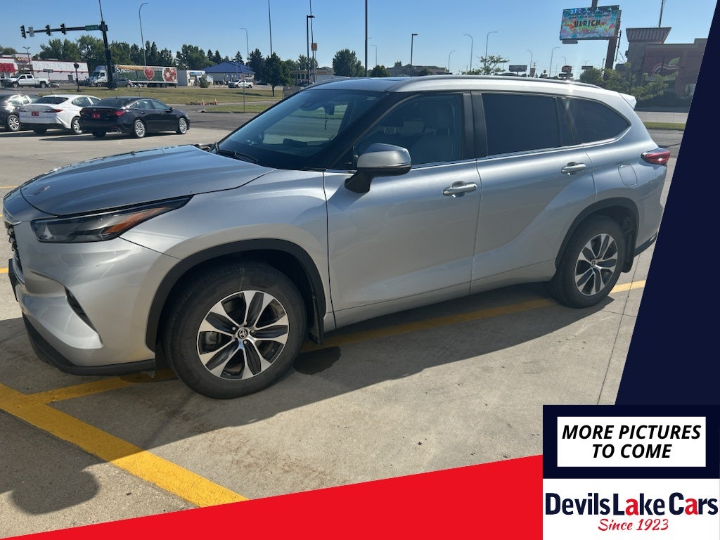 2023 Toyota Highlander XLE