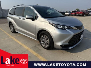 2025 Toyota Sienna XLE