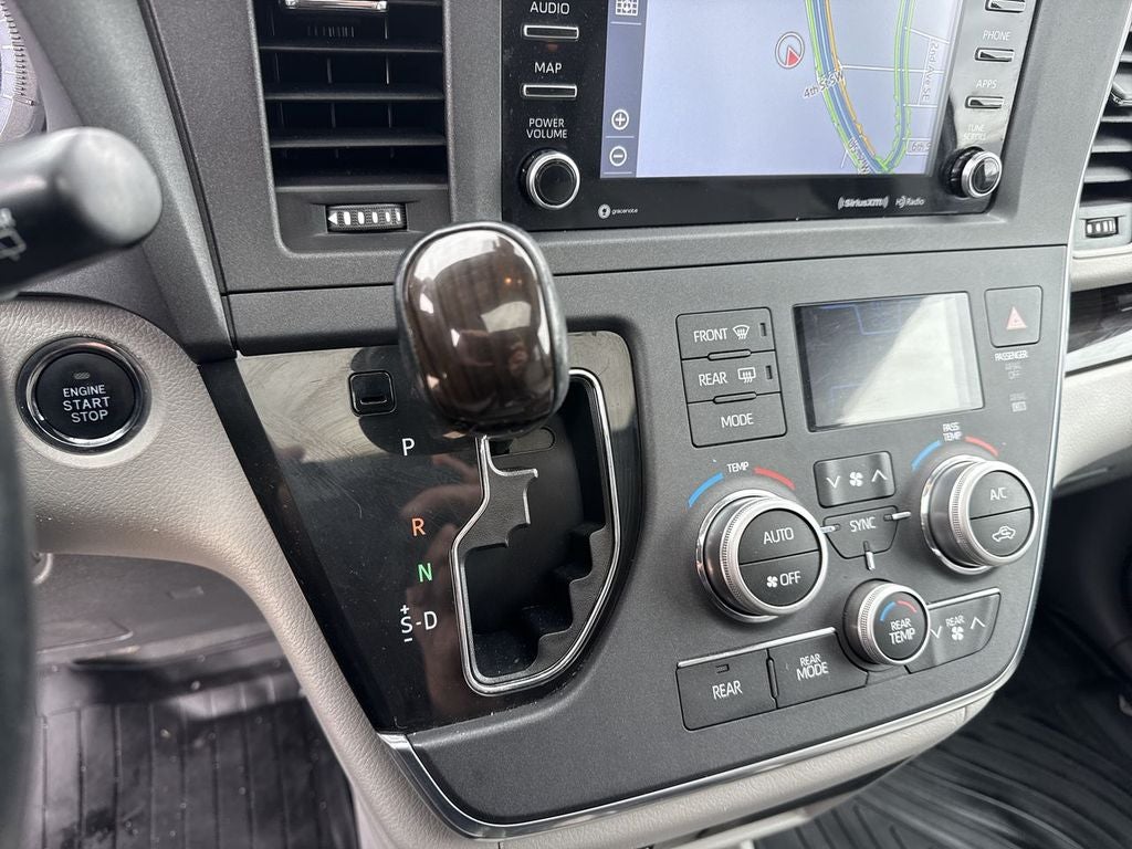 2019 Toyota Sienna XLE