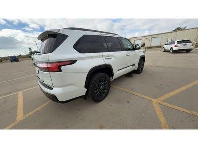 2024 Toyota Sequoia Platinum