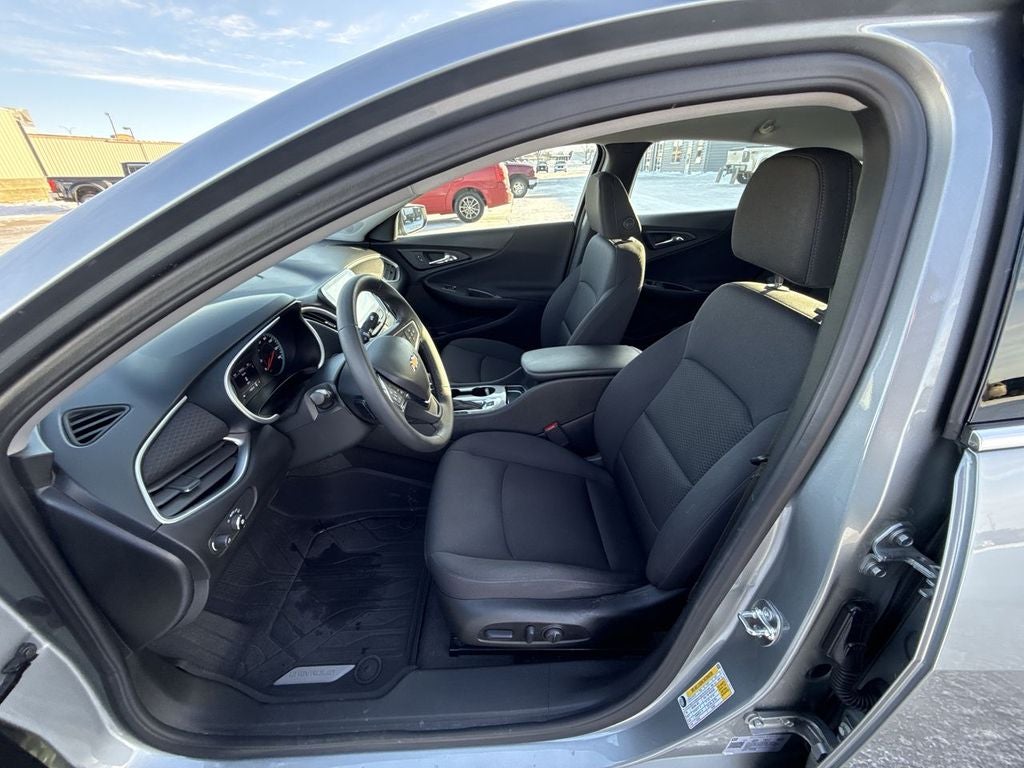 2025 Chevrolet Malibu RS