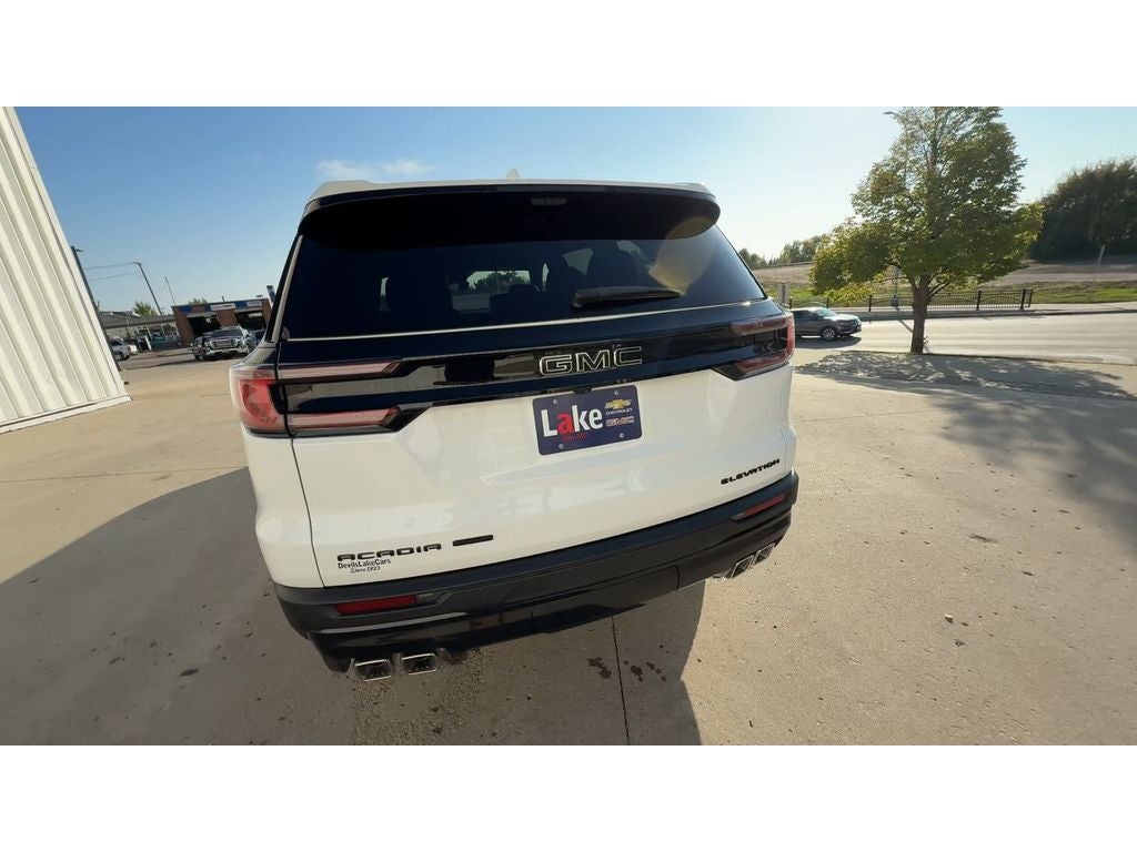 2026 GMC Acadia Elevation
