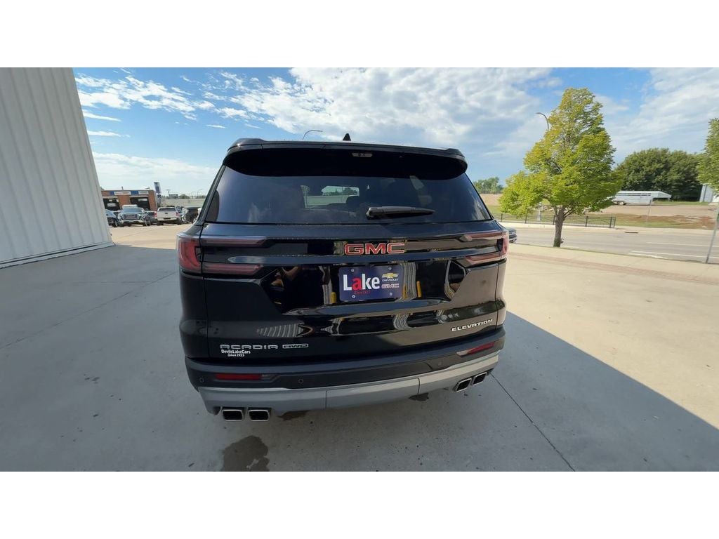2026 GMC Acadia Elevation