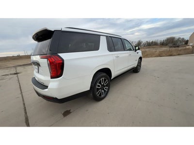 2023 GMC Yukon XL AT4