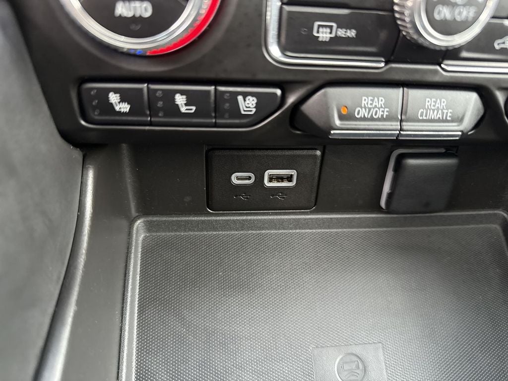 2023 GMC Yukon XL AT4