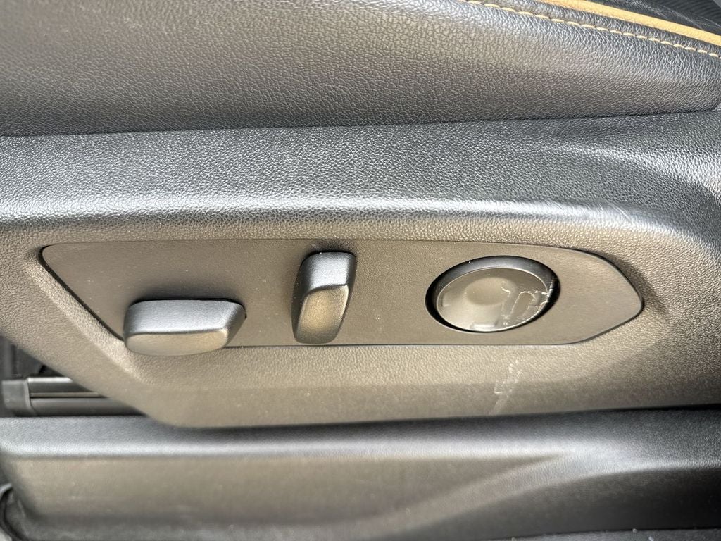 2021 GMC Yukon XL AT4