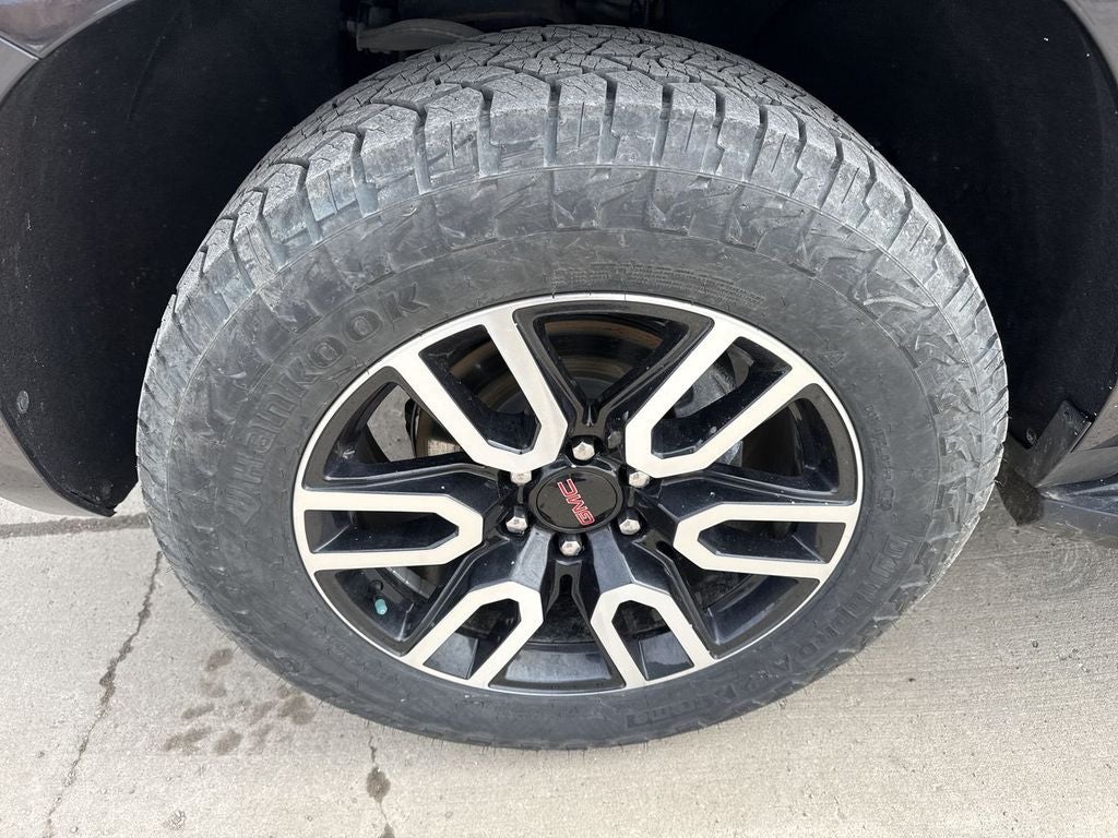 2021 GMC Yukon XL AT4