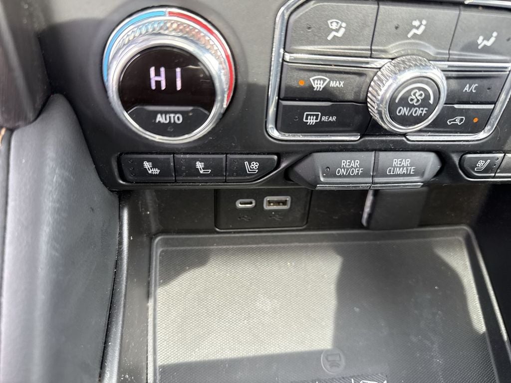 2021 GMC Yukon XL AT4