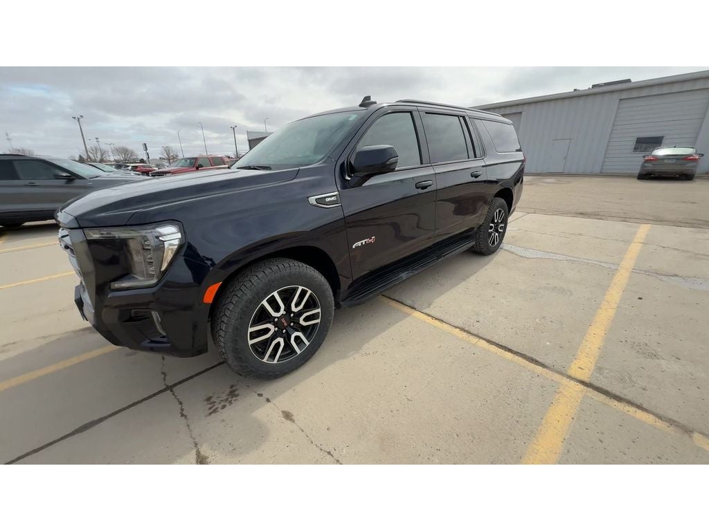 2021 GMC Yukon XL AT4