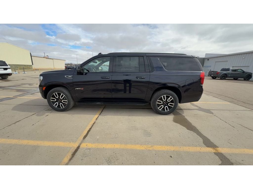 2021 GMC Yukon XL AT4